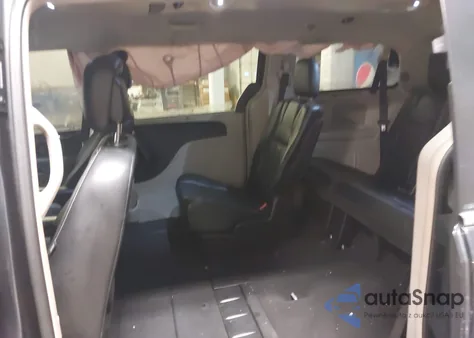 2013 Chrysler Town & Country Touring z USA, uszkodzony, nr VIN 2C4RC1BG2DR803421